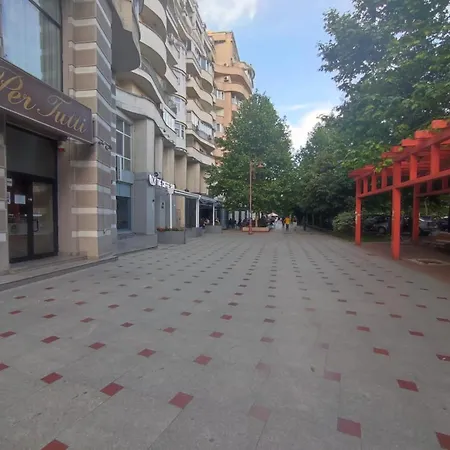 Daire Garsoniera Centru Bükreş